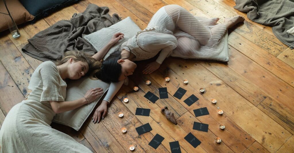 découvrez le monde fascinant du tarot, un outil mystique qui révèle votre avenir et approfondit votre connaissance de soi. apprenez à lire les cartes, explorez les symboles et déchiffrez les messages cachés pour guider votre chemin de vie.