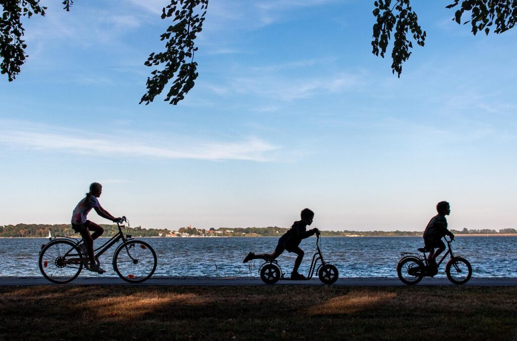 découvrez des activités familiales captivantes et amusantes pour tous âges. créez des souvenirs inoubliables avec des jeux, des sorties et des projets créatifs qui renforcent les liens entre parents et enfants. explorez notre guide pour des idées d'aventures familiales !