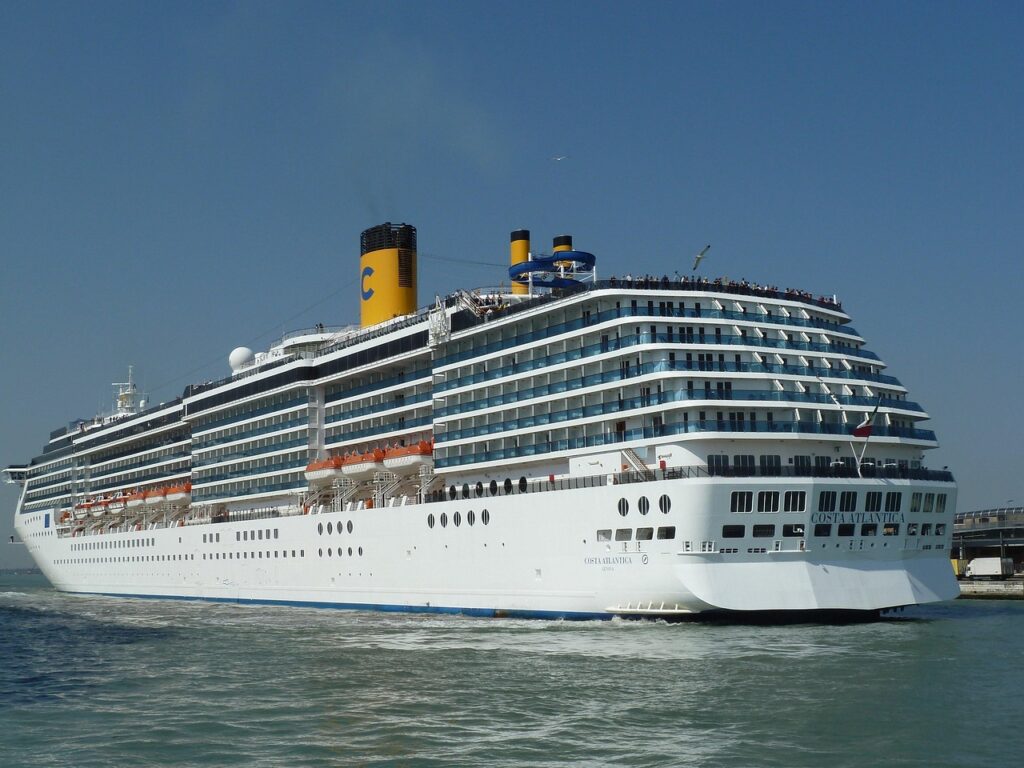 découvrez la magie d'une croisière en méditerranée : explorez des destinations ensoleillées, savourez des cuisines délicieuses et plongez dans l'histoire fascinante des plus belles villes côtières.